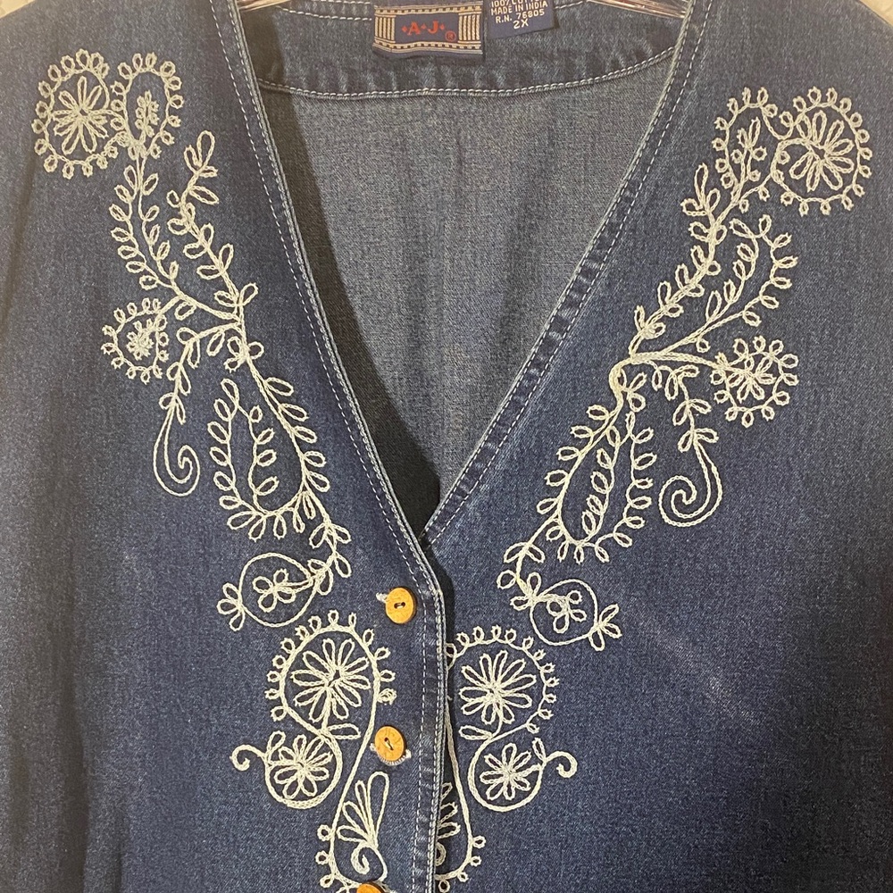 Embroidered Vintage Easy Denim Vest Bohemian/Western Country Attire Layering - Picture 5 of 8